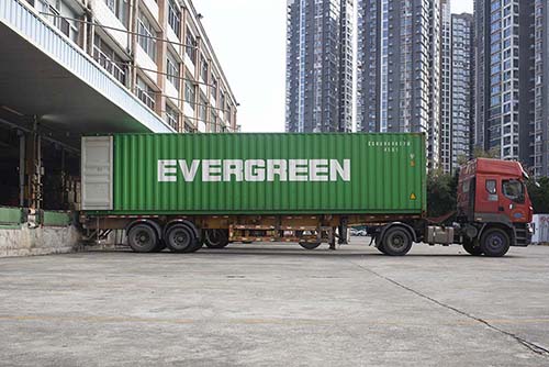 EMC海運(yùn)雙清裝柜現(xiàn)場(chǎng)