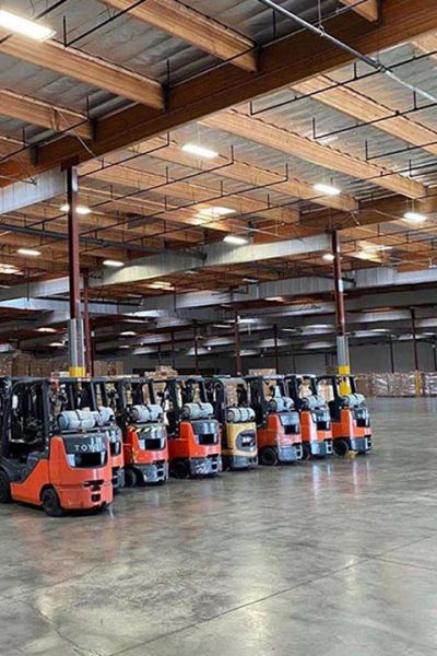 自營(yíng)美國(guó)卡車(chē)隊(duì)